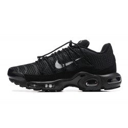 Men Sports Shoes Nike Air Max Plus Utility Black
