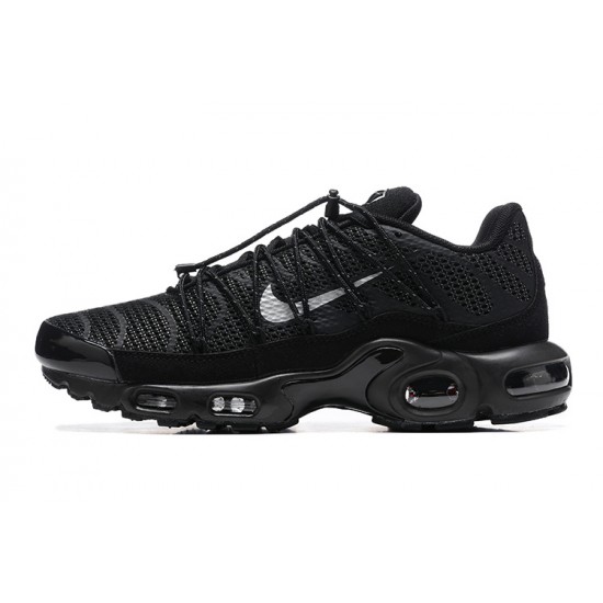 Men Sports Shoes Nike Air Max Plus Utility Black