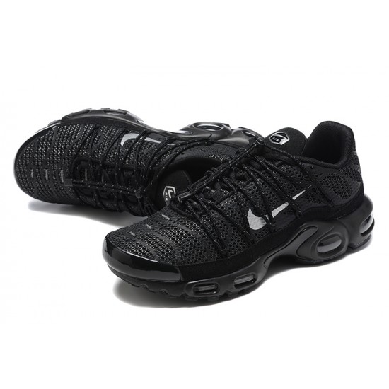 Men Sports Shoes Nike Air Max Plus Utility Black